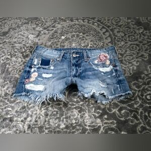 American Eagle Distressed Denim Shorts Size 2